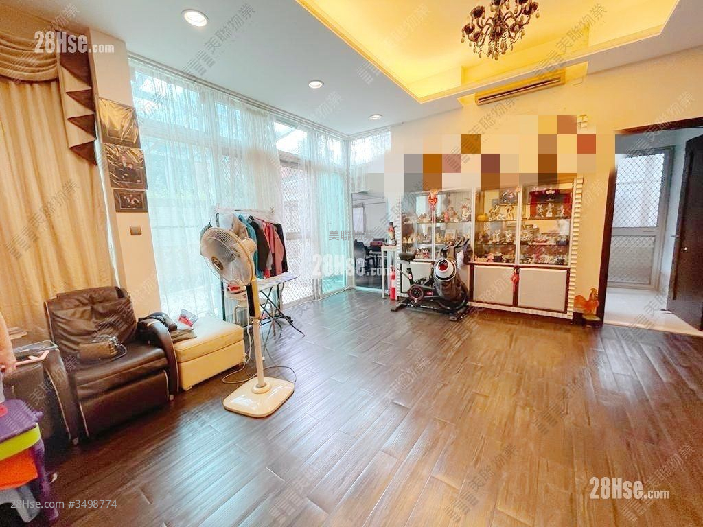 Miami Crescent Sell 4 Bedrooms , 3 Bathrooms 1,795 ft² ( 166.8 m² )