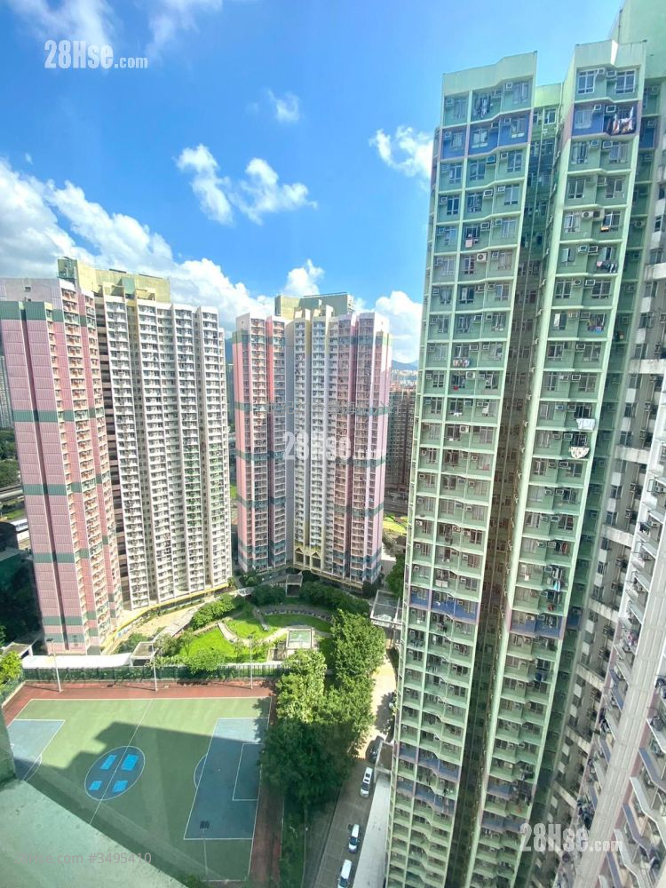 Kam Fung Court Sell 3 Bedrooms , 1 Bathroom 596 ft² ( 55.4 m² )