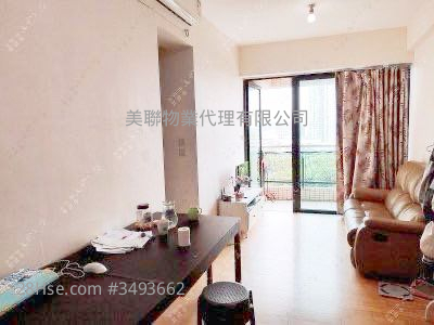 8 Royal Green Sell 3 Bedrooms , 2 Bathrooms 663 ft² ( 61.6 m² )