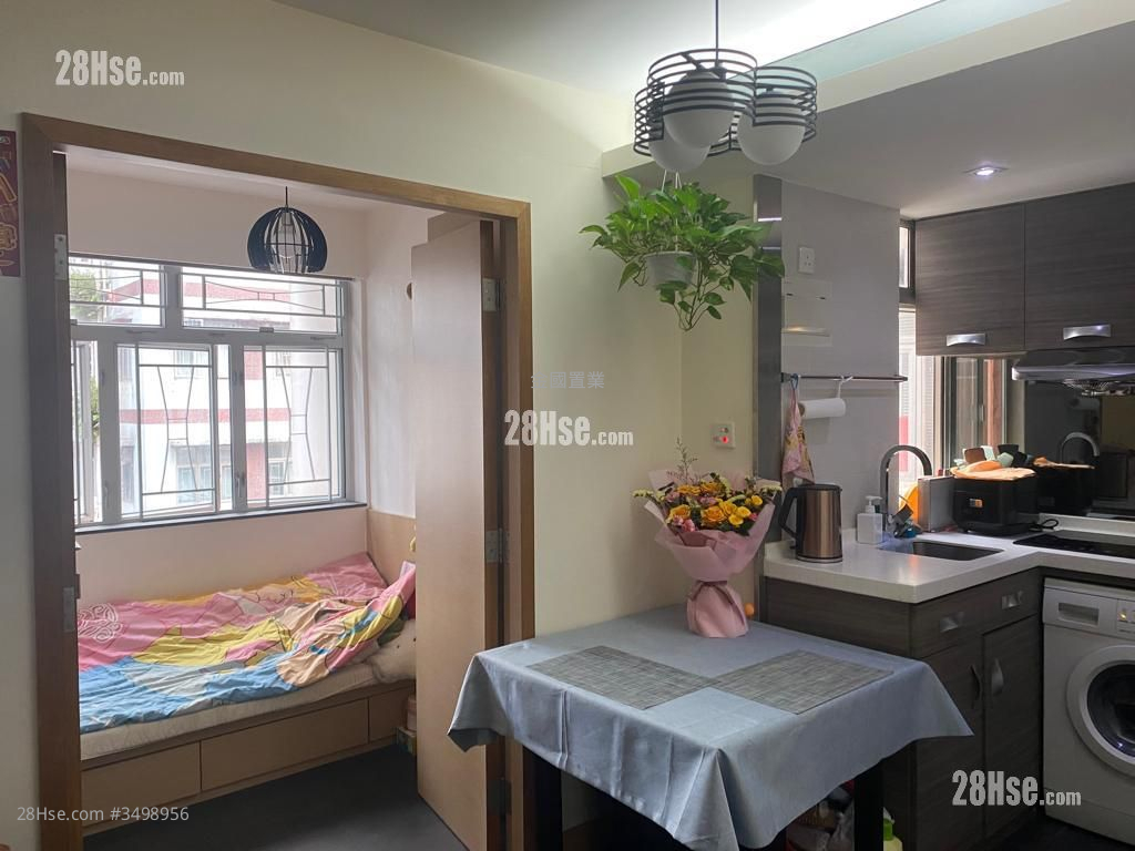 Wai Ching Court Sell 2 Bedrooms , 2 Bathrooms 288 ft² ( 26.8 m² )
