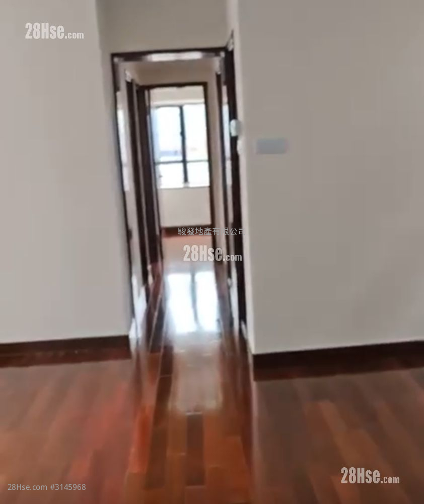 Prosperous Garden Rental 3 Bedrooms , 2 Bathrooms 606 ft² ( 56.3 m² )
