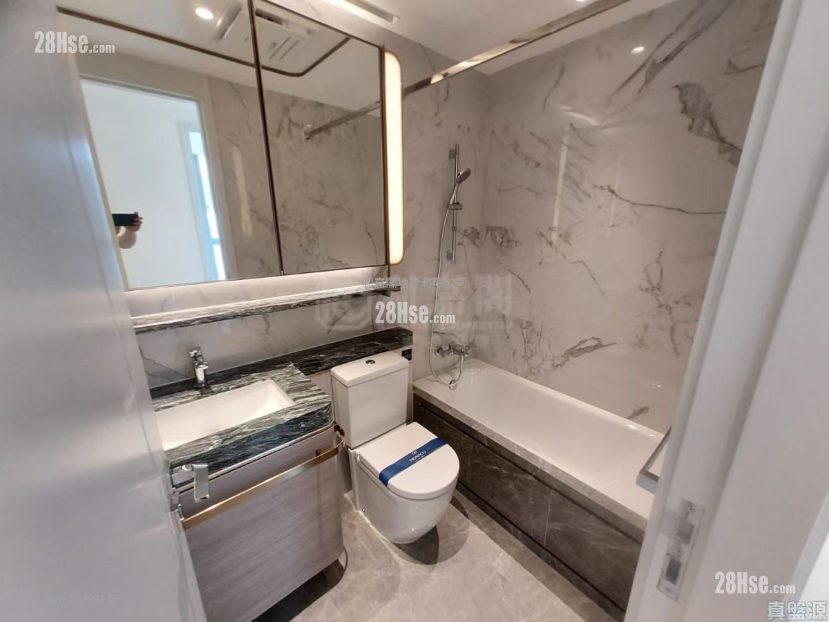 Monaco One Rental 3 Bedrooms , 2 Bathrooms 727 ft² ( 67.5 m² )