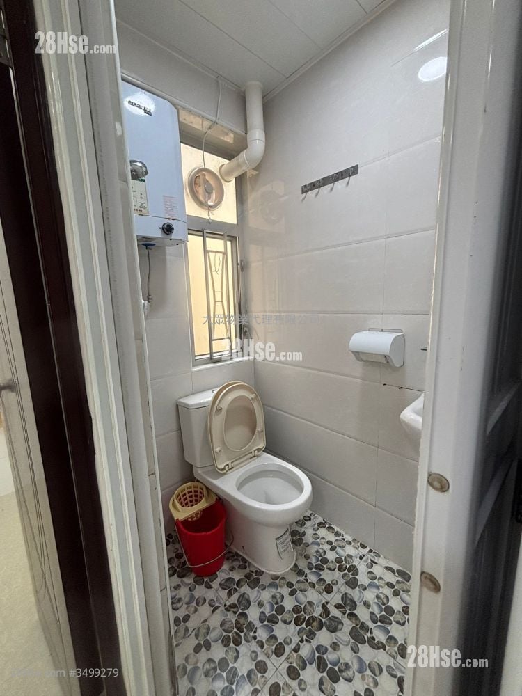 Hing Hing Building Rental 1 Bedroom , 1 Bathroom 195 ft² ( 18.1 m² )