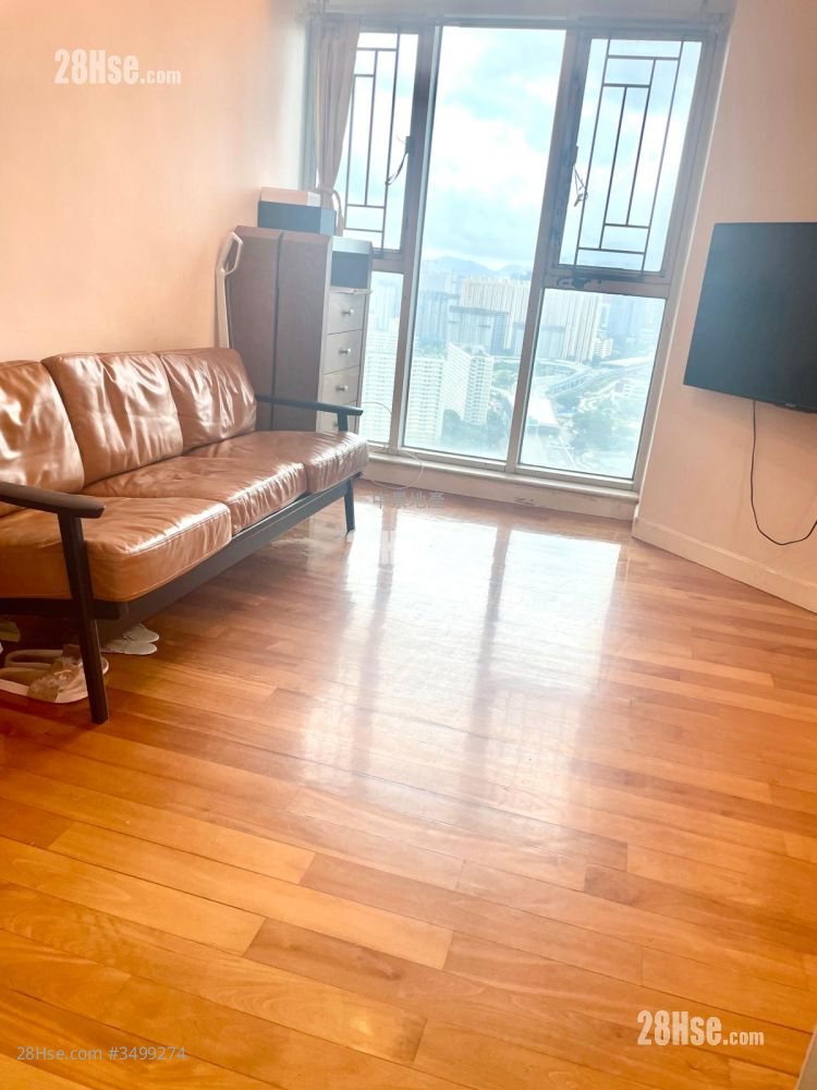 Galaxia Rental 3 Bedrooms , 1 Bathroom 517 ft² ( 48.0 m² )