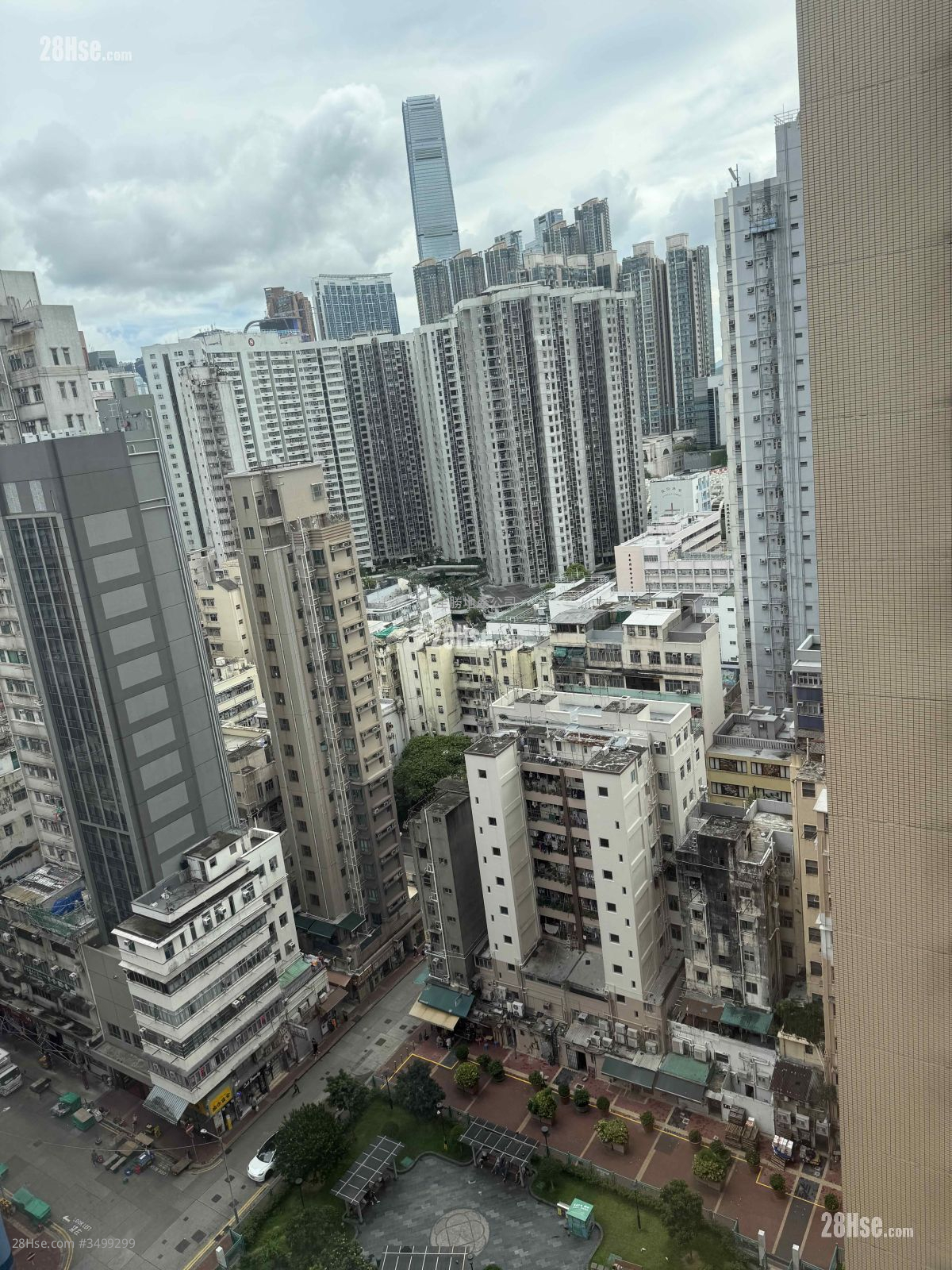 Yen Chun Building Sell 3 Bedrooms , 1 Bathroom 446 ft² ( 41.4 m² )