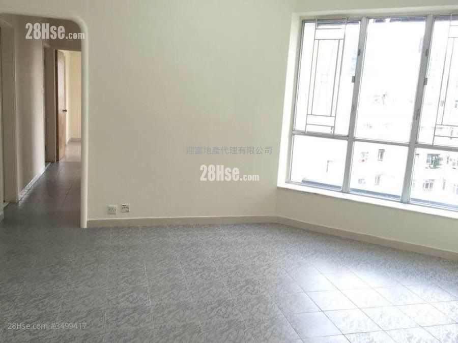 Whampoa Garden Sell 4 Bedrooms , 2 Bathrooms 755 ft² ( 70.1 m² )
