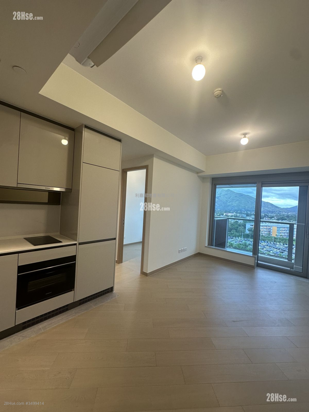 Grand Mayfair  Sell 2 Bedrooms , 1 Bathroom 462 ft² ( 42.9 m² )