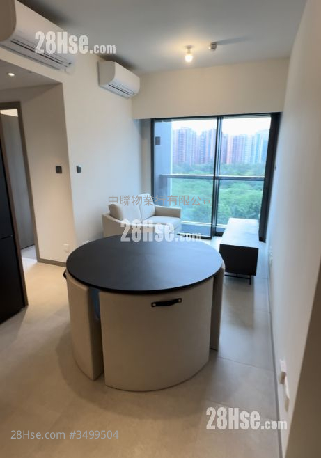 Silicon Hill Sell 450 ft² ( 41.8 m² )