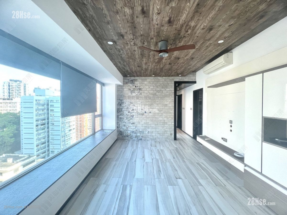 Grand Excelsior Sell 2 Bedrooms , 2 Bathrooms 640 ft² ( 59.5 m² )