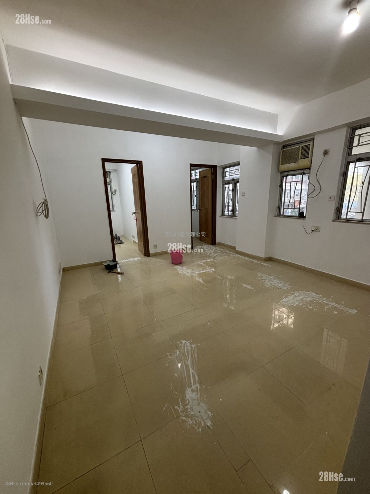 Kiu Fat Mansion Rental 2 Bedrooms , 1 Bathroom 420 ft² ( 39.0 m² )