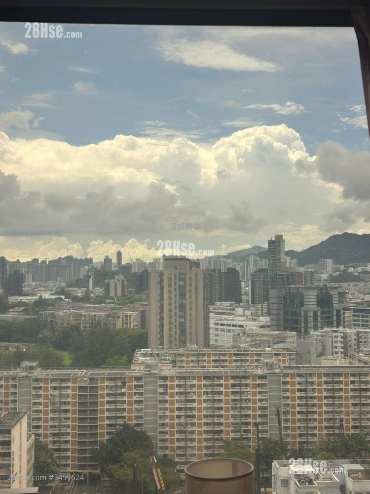 Metropolitan Rise Rental 2 Bedrooms , 1 Bathroom 419 ft² ( 38.9 m² )