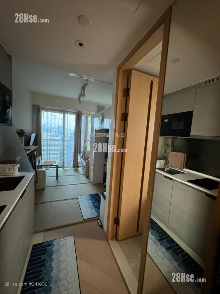Upper East Rental Studio , 1 Bathroom 241 ft² ( 22.4 m² )