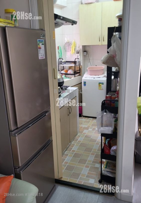 Kam Shek Building Rental 2 Bedrooms , 1 Bathroom 469 ft² ( 43.6 m² )
