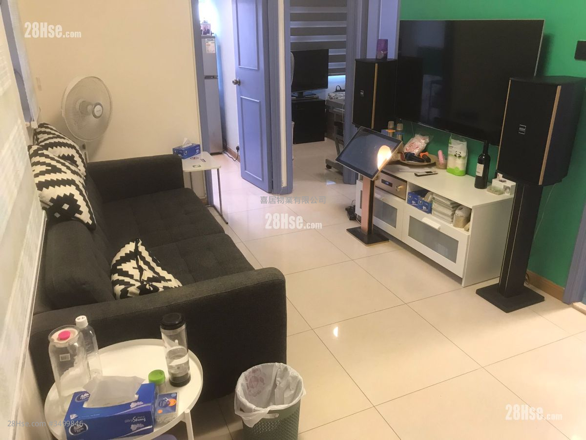 Sun Fair Building Sell 3 Bedrooms , 1 Bathroom 386 ft² ( 35.9 m² )