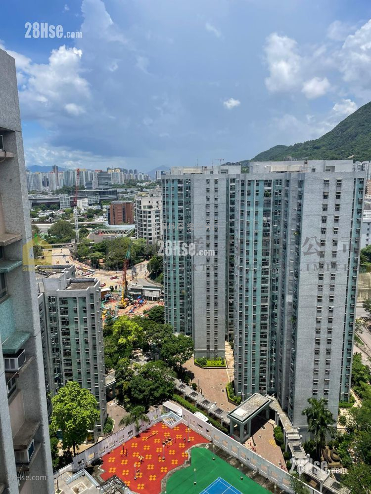 Fu Keung Court Sell 2 Bedrooms , 1 Bathroom 401 ft² ( 37.3 m² )