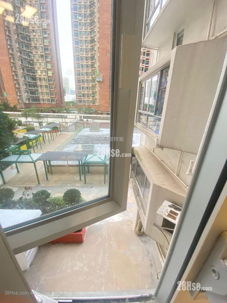 Hilton Plaza Sell 2 Bedrooms 283 ft² ( 26.3 m² )