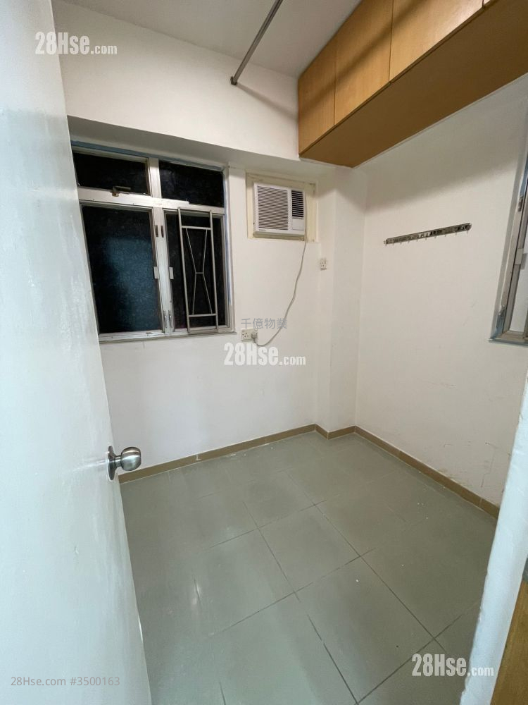 Kwong Ah Building Sell 2 Bedrooms 329 ft² ( 30.6 m² )
