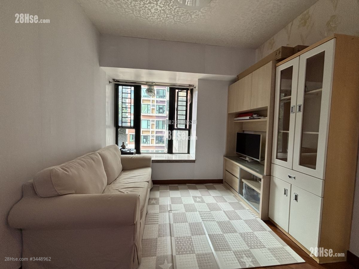 Scenic View Rental 2 Bedrooms , 1 Bathroom 465 ft² ( 43.2 m² )