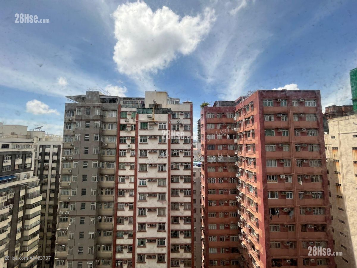Wah Hong Mansion Rental 3 Bedrooms , 1 Bathroom 396 ft² ( 36.8 m² )