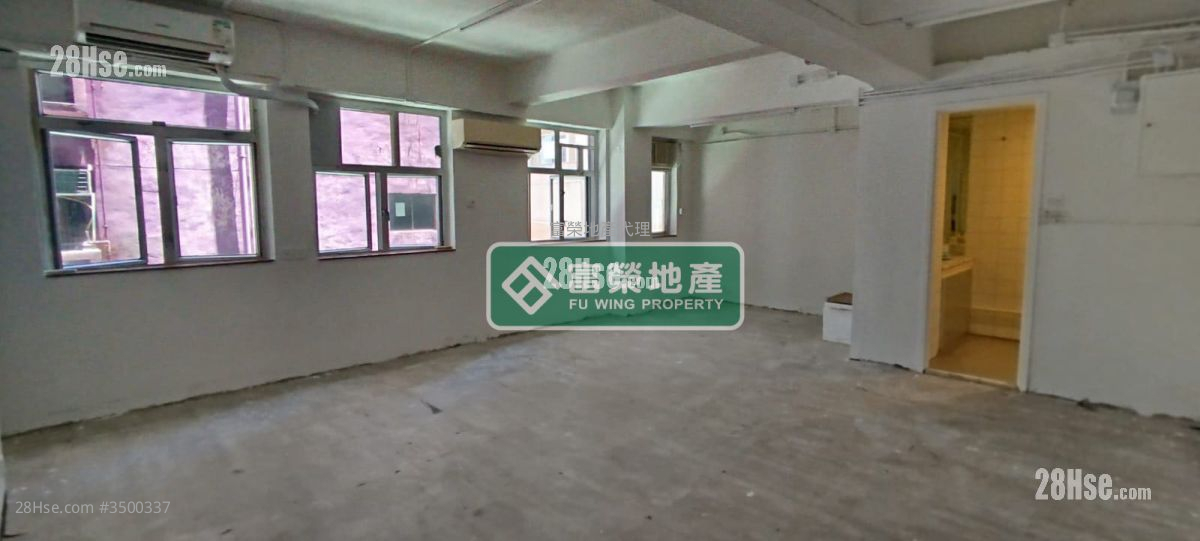 Edward Mansion Rental Studio , 1 Bathroom 820 ft² ( 76.2 m² )