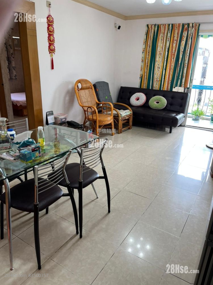 Yuk Ming Garden Sell 700 ft² ( 65.0 m² )