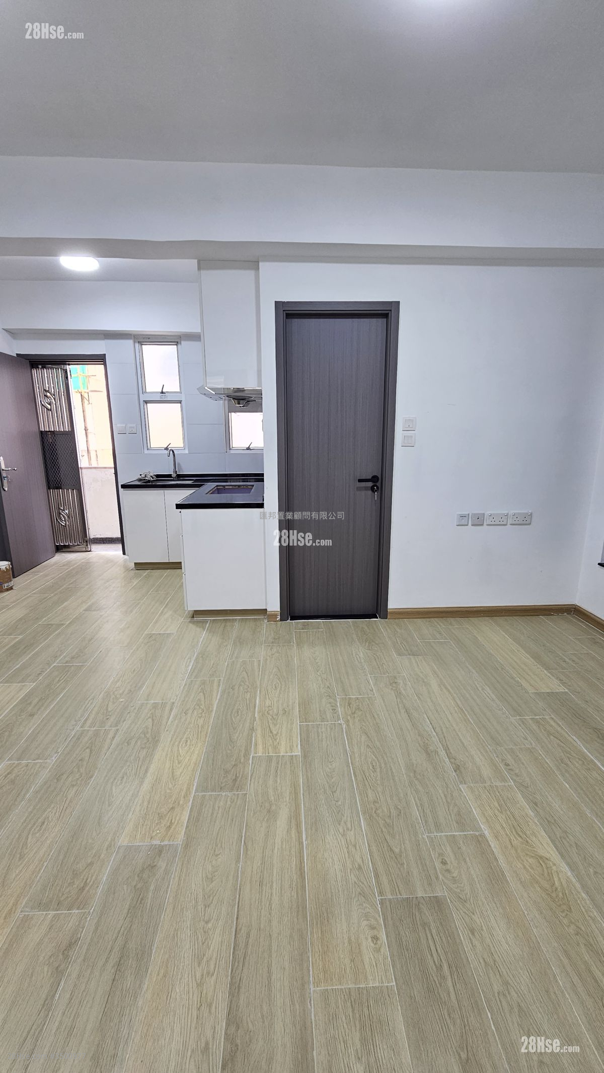 Hing Yip Building Rental 2 Bedrooms , 1 Bathroom 407 ft² ( 37.8 m² )