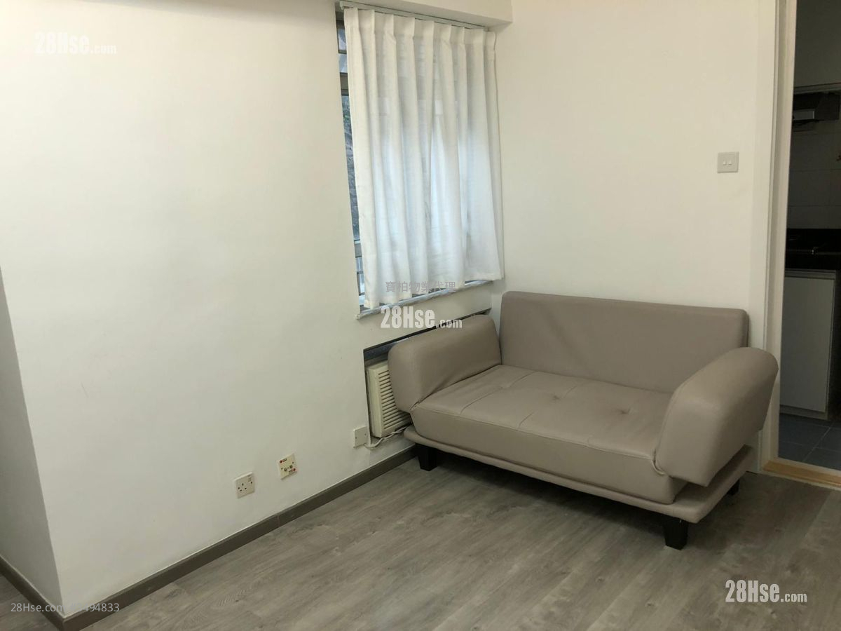 Jadeview Court Rental 2 Bedrooms , 1 Bathroom 325 ft² ( 30.2 m² )
