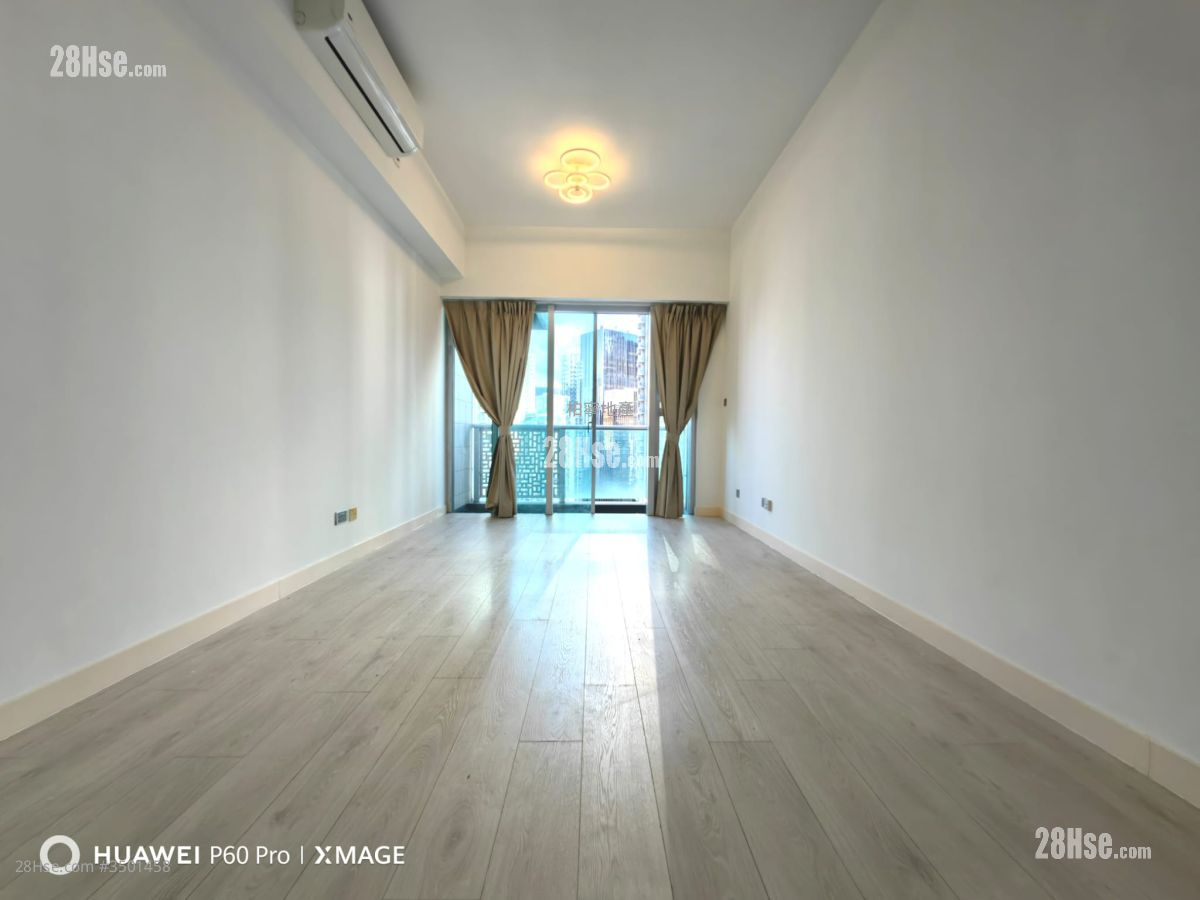J Residence Rental Studio , 1 Bathroom 350 ft² ( 32.5 m² )