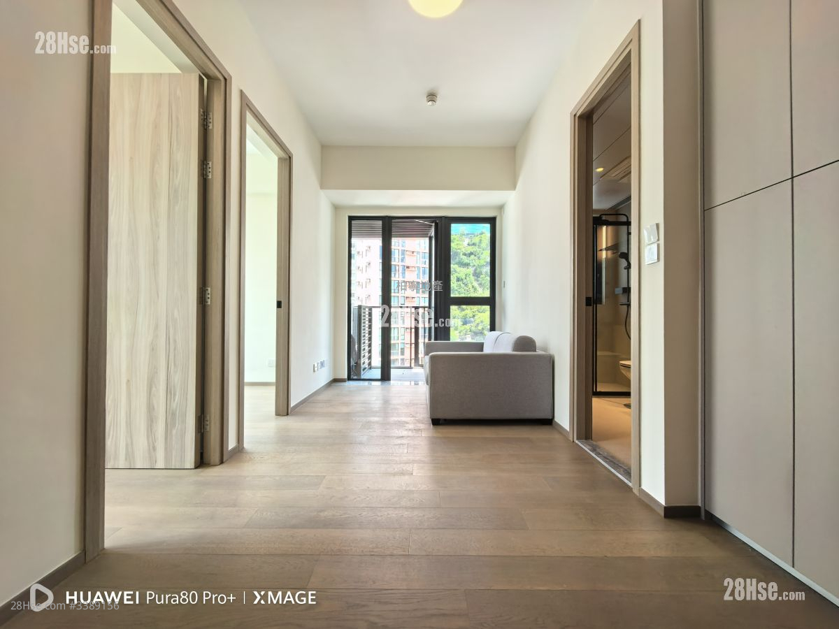 One Jardine's Lookout Rental 2 Bedrooms , 1 Bathroom 379 ft² ( 35.2 m² )