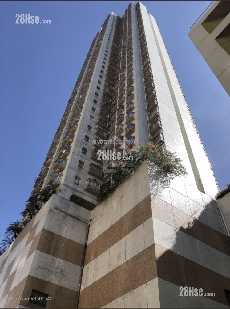 Wah Shun Gardens Sell 2 Bedrooms , 1 Bathroom 445 ft² ( 41.3 m² )