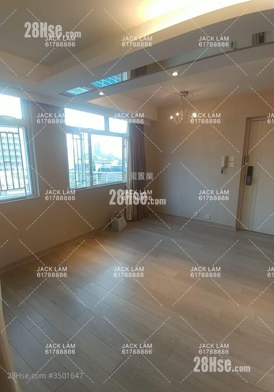 Tak Wai Building Rental 2 Bedrooms , 1 Bathroom 455 ft² ( 42.3 m² )