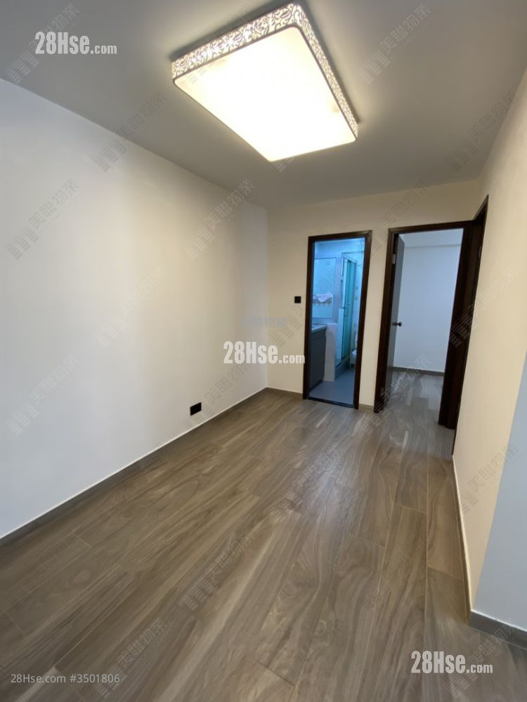 Yuet Wu Villa Sell 2 Bedrooms , 1 Bathroom 431 ft² ( 40.0 m² )