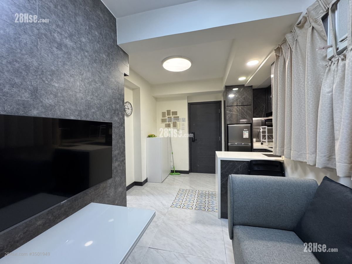 Greenwood Garden Rental 1 Bedroom , 1 Bathroom 215 ft² ( 20.0 m² )
