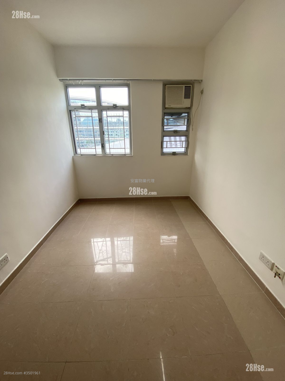 Mee Fat Building Rental 150 ft² ( 13.9 m² )
