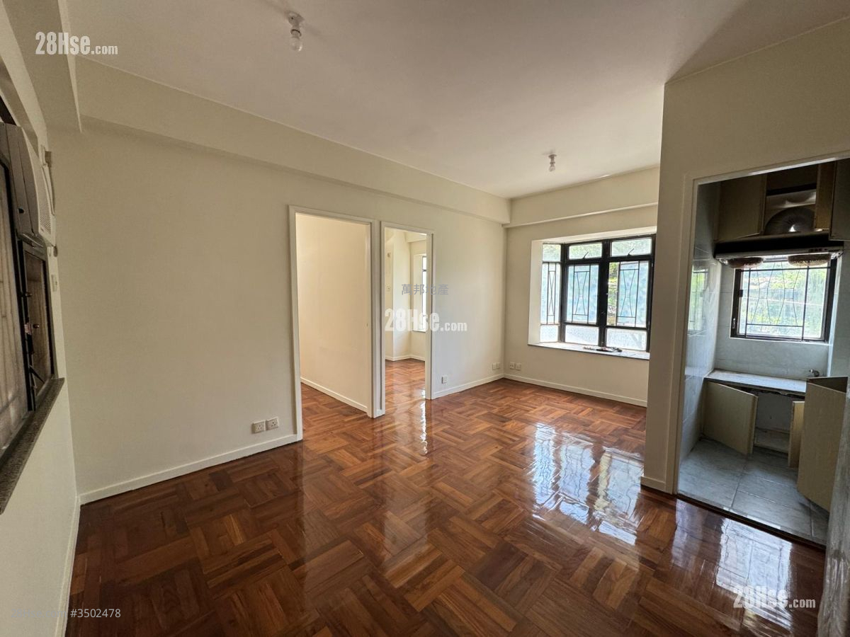 Pat Leung Building Sell 2 Bedrooms , 1 Bathroom 371 ft² ( 34.5 m² )