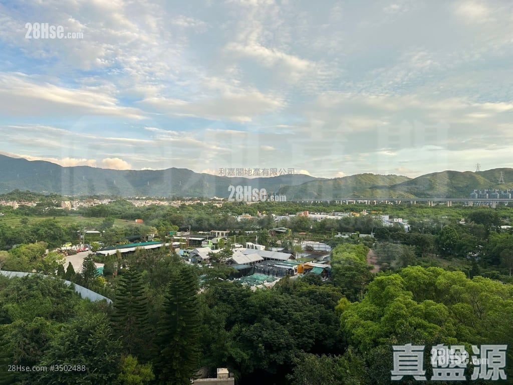 峻峦 售盘 3 房 839 平方尺 ( 77.9 平方米 )