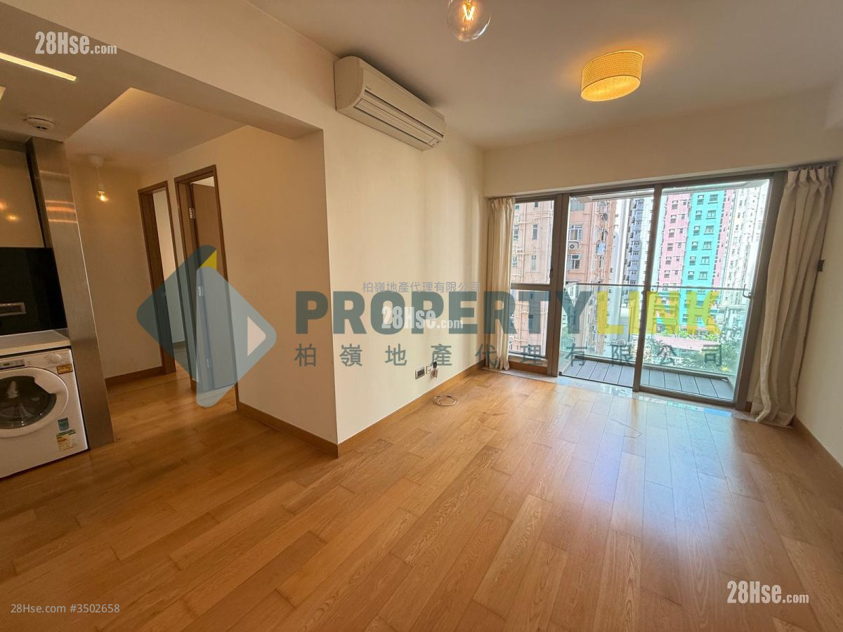 The Nova Sell 2 Bedrooms , 1 Bathroom 499 ft² ( 46.4 m² )