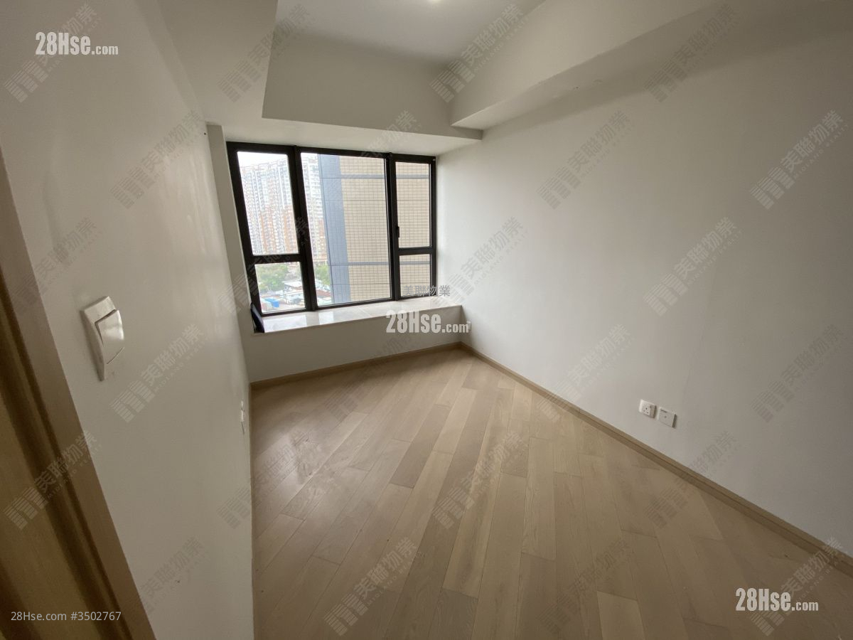 Park Signature Sell 2 Bedrooms , 1 Bathroom 460 ft² ( 42.7 m² )