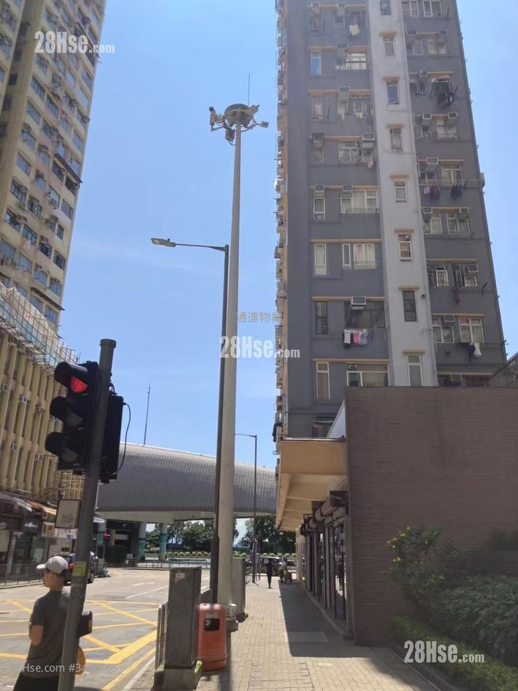 Wo Fat Building Rental 2 Bedrooms , 1 Bathroom 258 ft² ( 24.0 m² )