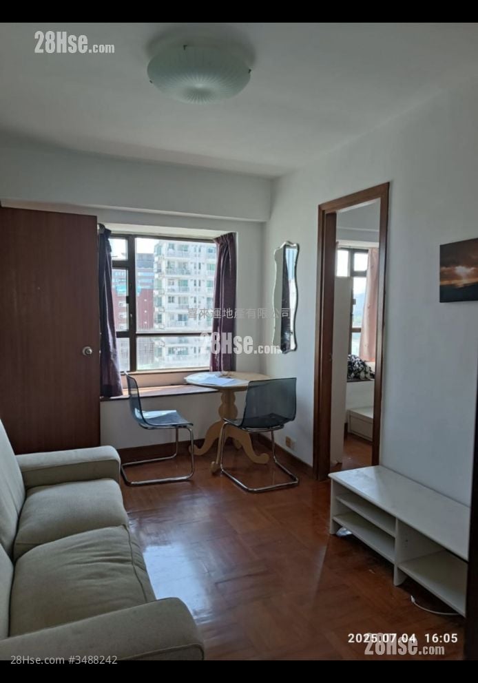 Kui Ga Court Rental 2 Bedrooms , 1 Bathroom 337 ft² ( 31.3 m² )