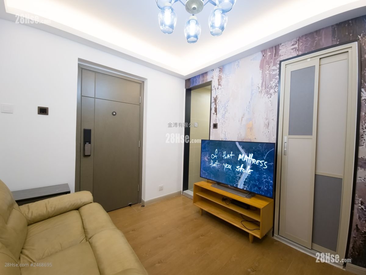 Jade Plaza Rental 2 Bedrooms , 1 Bathroom 262 ft² ( 24.3 m² )