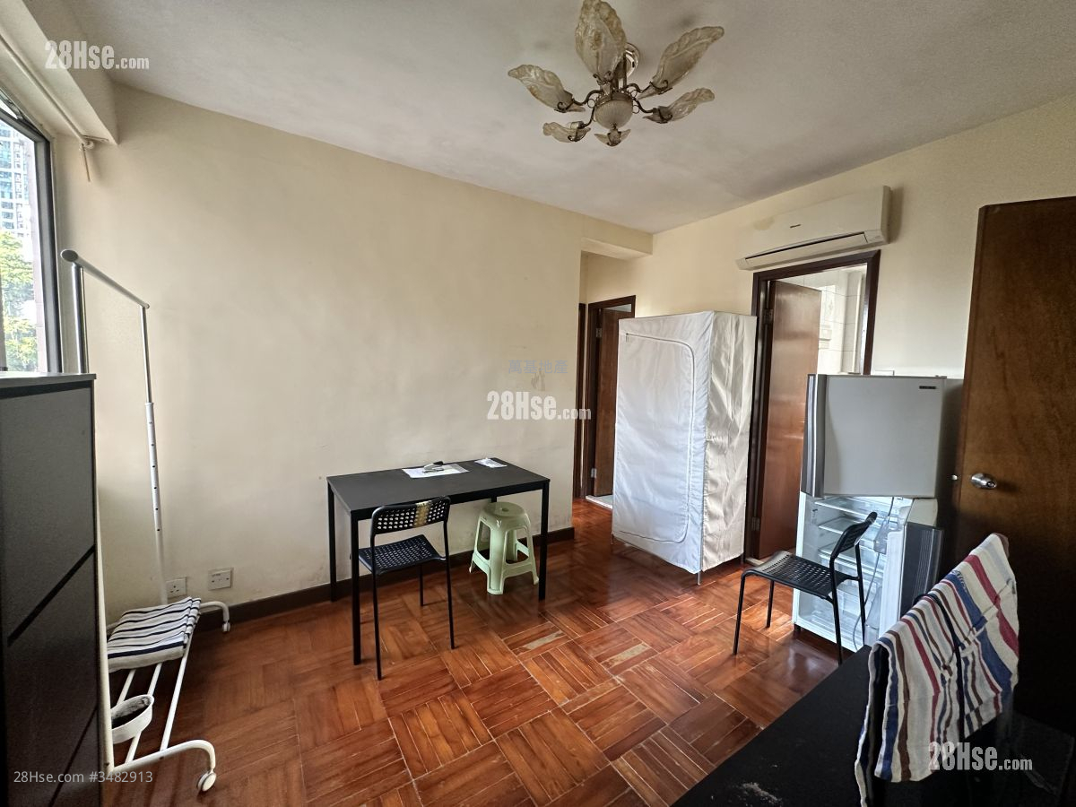 Jade Lotus Garden Rental 2 Bedrooms , 1 Bathroom 351 ft² ( 32.6 m² )