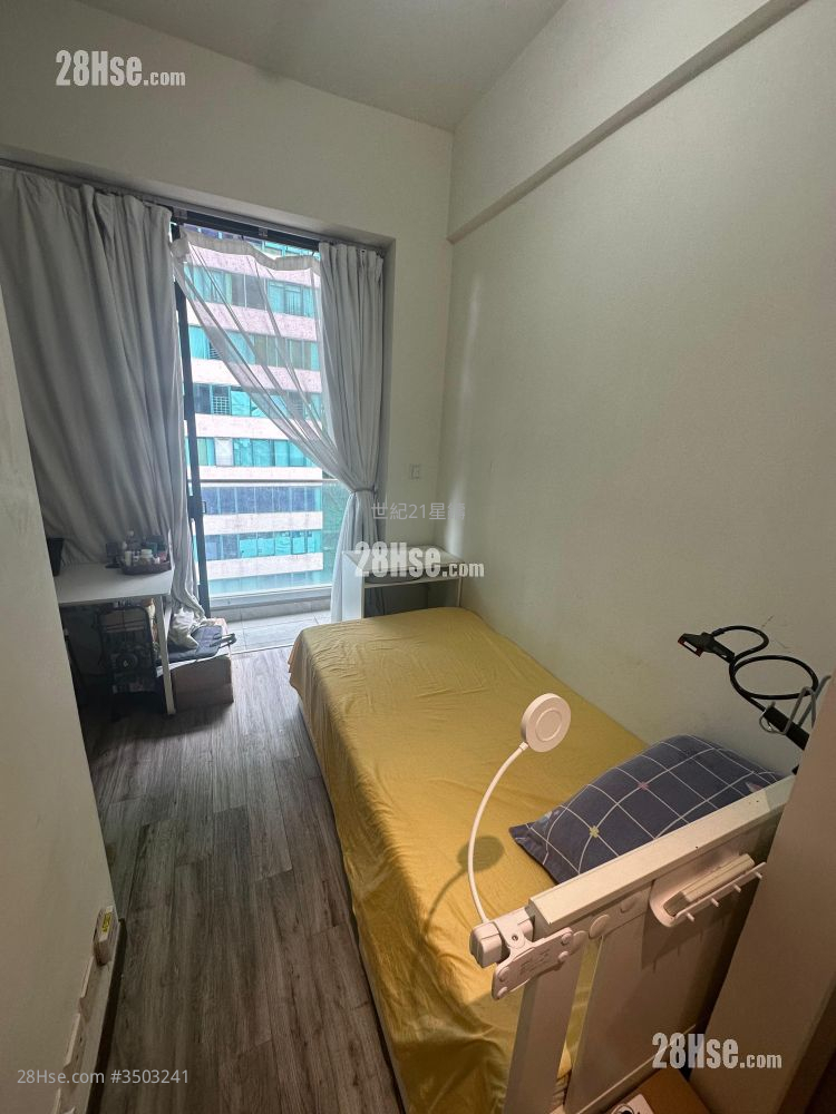 Ava128 Sell Studio , 1 Bathroom 178 ft² ( 16.5 m² )