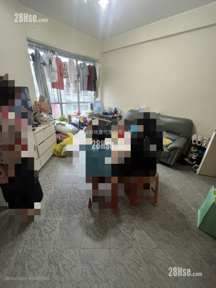 Whampoa Garden Sell 3 Bedrooms , 2 Bathrooms 755 ft² ( 70.1 m² )
