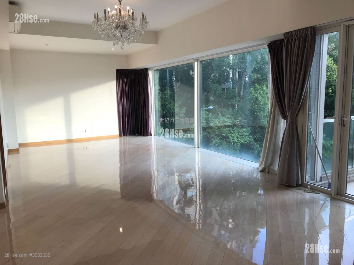 Avignon Rental 4 Bedrooms , 3 Bathrooms 1,934 ft² ( 179.7 m² )