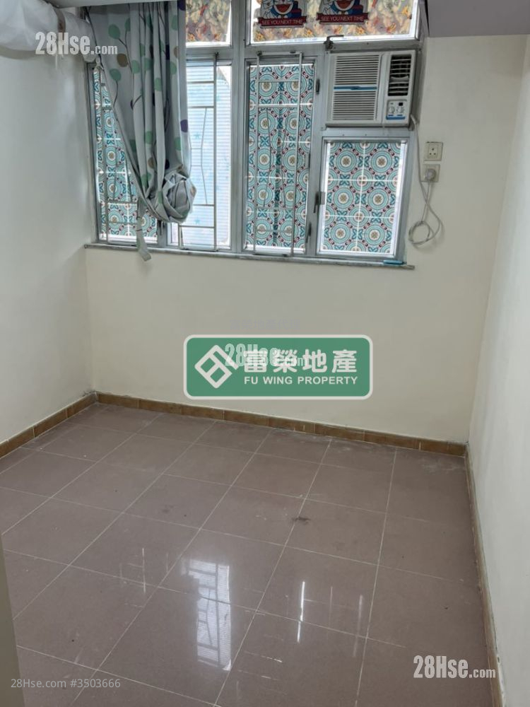 Wah Mei Building Sell 4 Bedrooms , 4 Bathrooms 680 ft² ( 63.2 m² )