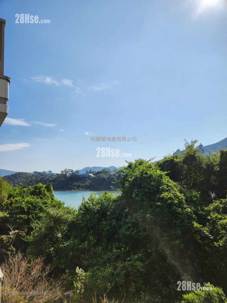 Silversands Sell 2 Bedrooms , 1 Bathroom 455 ft² ( 42.3 m² )