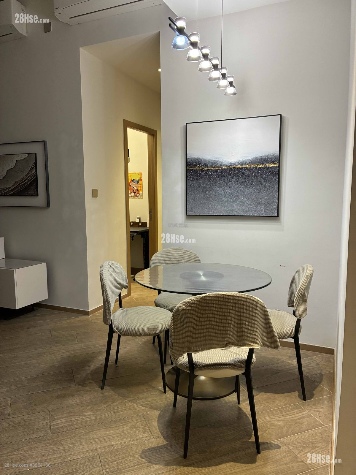 Garden Crescent Rental 3 Bedrooms , 3 Bathrooms 640 ft² ( 59.5 m² )