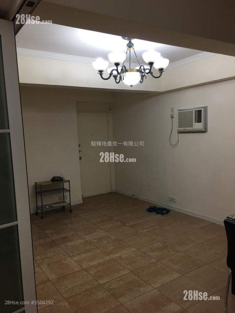 Wang On Building Sell 3 Bedrooms , 1 Bathroom 624 ft² ( 58.0 m² )