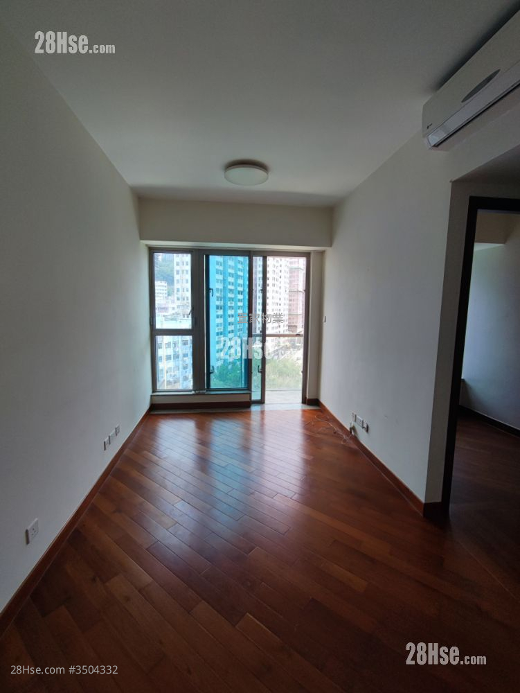 Park Metropolitan Sell 2 Bedrooms , 1 Bathroom 536 ft² ( 49.8 m² )